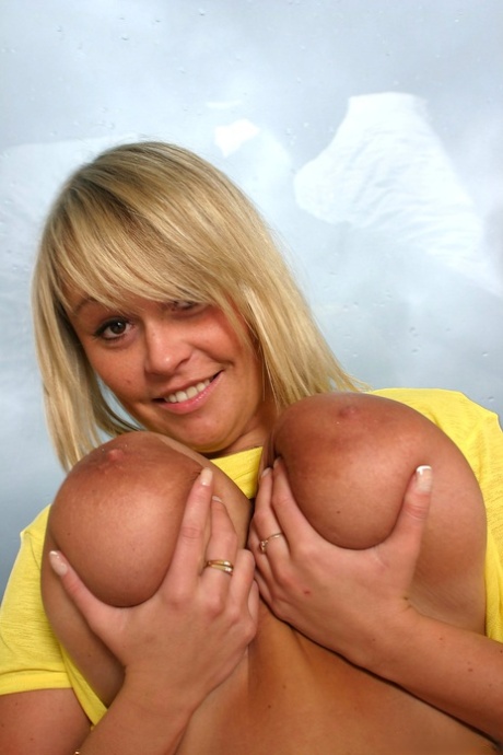 huge boobs gym bbc milf pornographic pics