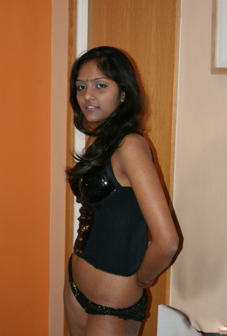 Divya Yogesh porn star gallery