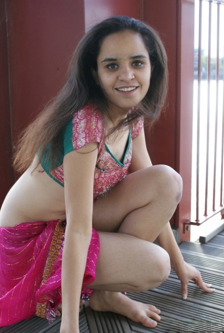 Jasmine Mathur model exclusive photo