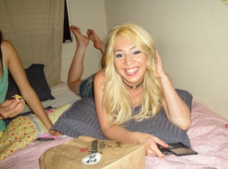 Zoey Bennett star porn photos