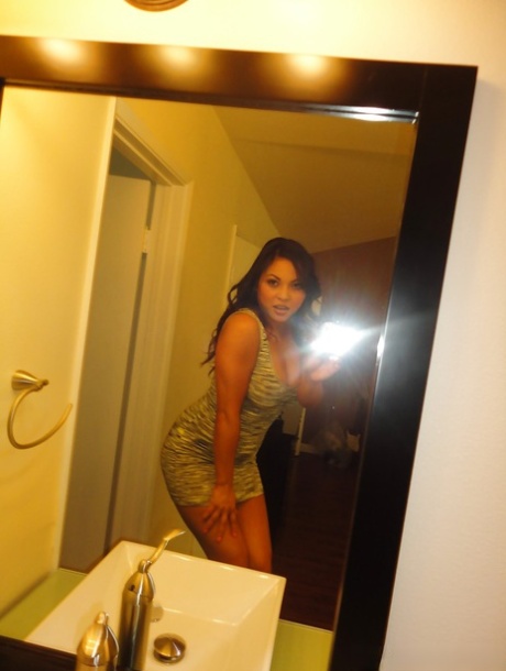 Adrianna Luna star adult photos