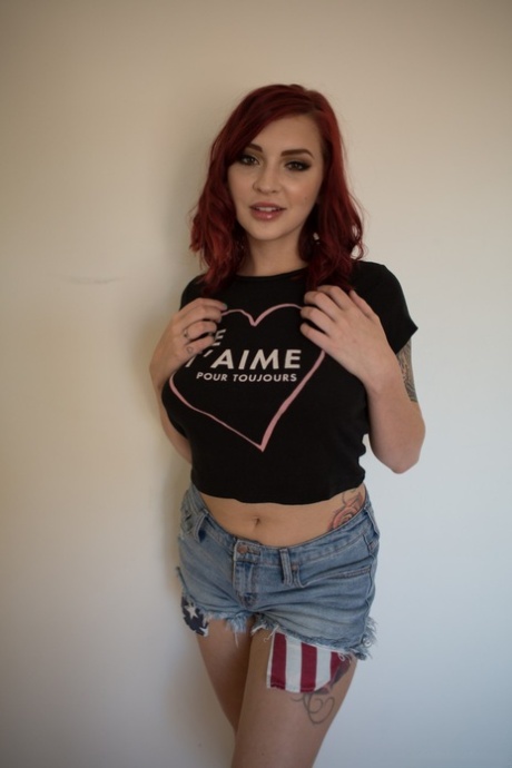Amber Angel hot pornstar gallery