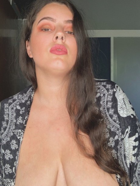 hot babes huge boobs masterbating hot porn archive