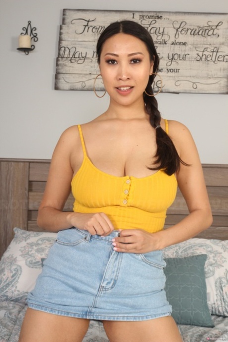 Sharon Lee perfect pornstar photos