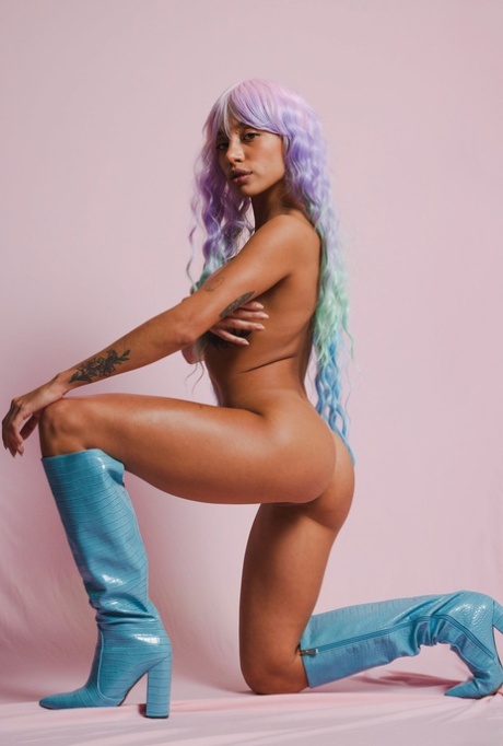 Camila Luna naked pornstar gallery