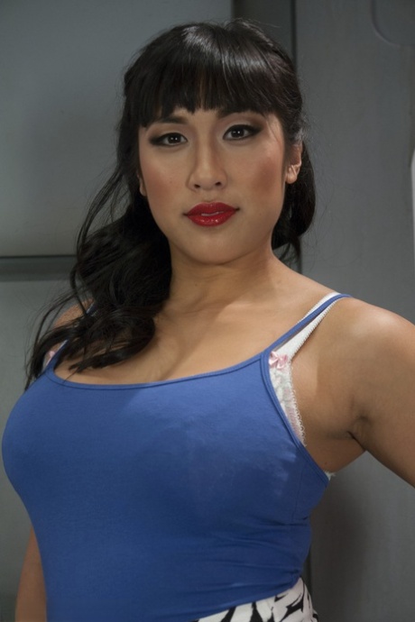 Mia Li sex actress pics