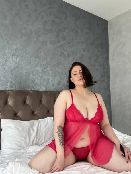venera huge boobs sexy nudes photo
